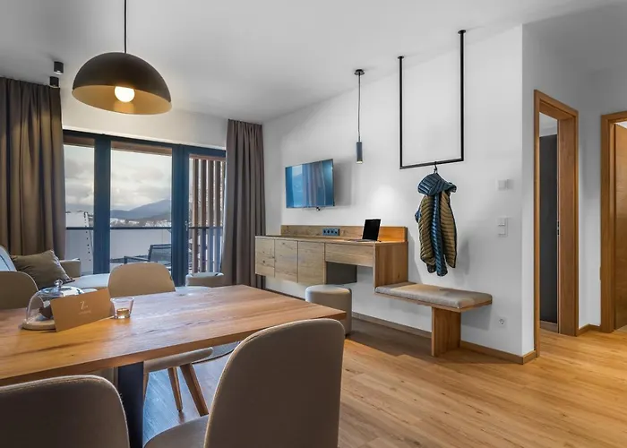 מלון Zeitlang By Roesslwirt לאם